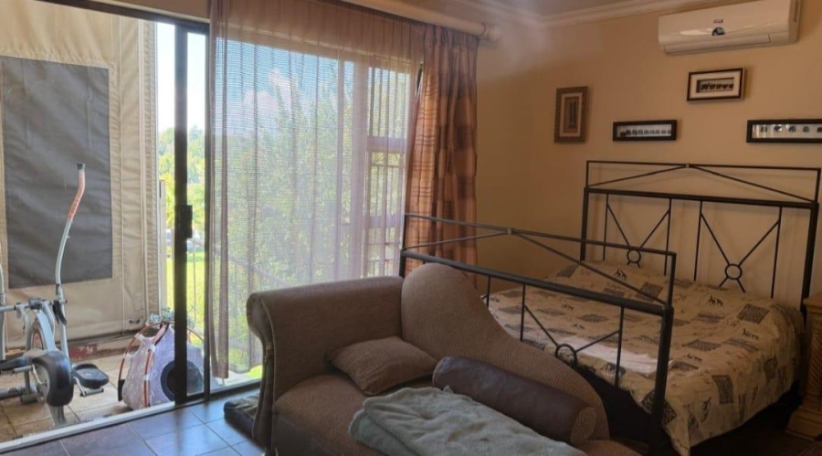 4 Bedroom Property for Sale in Vaal Dam Free State
